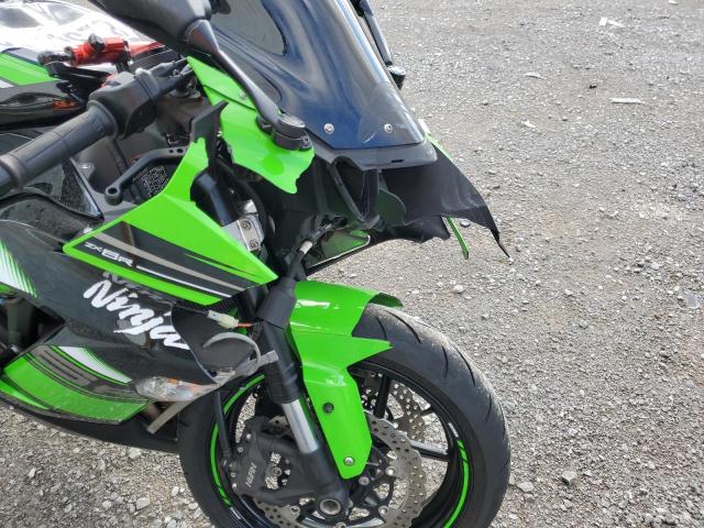 JKBZXJE16HA025362 - 2017 KAWASAKI ZX636 E TWO TONE photo 9