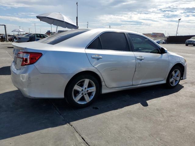 4T1BF1FK6CU077552 - 2012 TOYOTA CAMRY BASE Gümüş fotoğraf 3