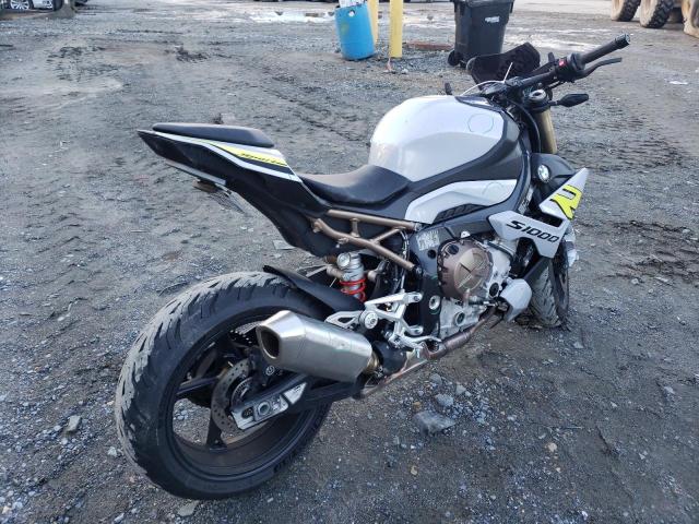 WB10E5305N6G13083 - 2022 BMW S 1000 R GRAY photo 4