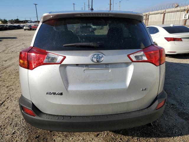 JTMZFREVXFJ032715 - 2015 TOYOTA RAV4 LE SILVER photo 6