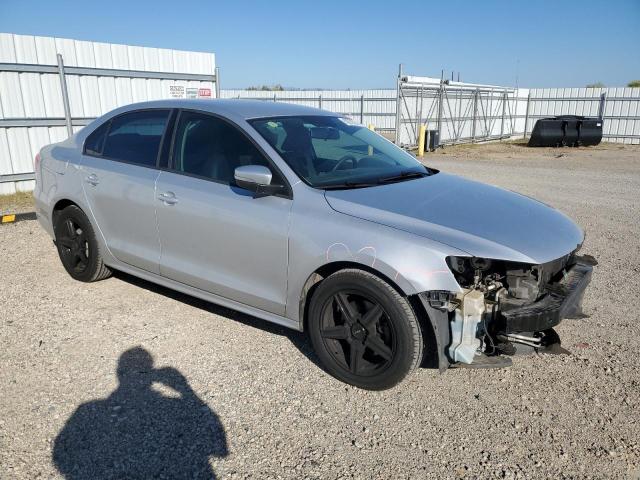 3VWDZ7AJ0BM373902 - 2011 VOLKSWAGEN JETTA SE 银色 照片 4