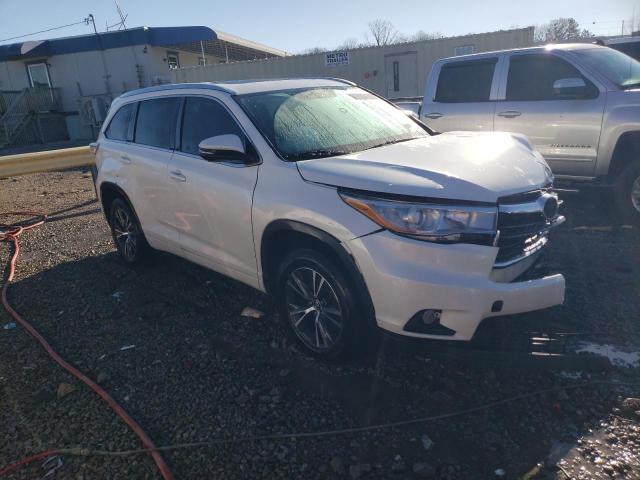 5TDKKRFH9GS503439 - 2016 TOYOTA HIGHLANDER XLE WHITE photo 4