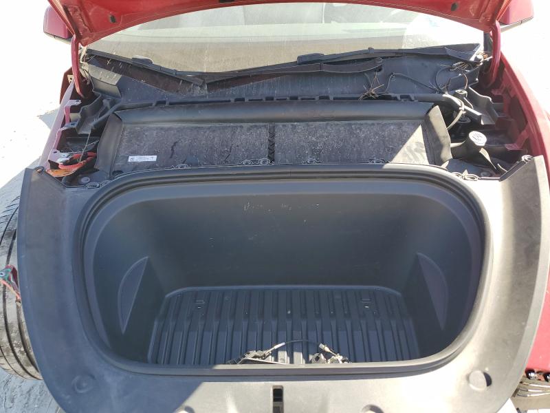 7SAYGAEE4PF661036 - 2023 TESLA MODEL Y Rojo foto 12