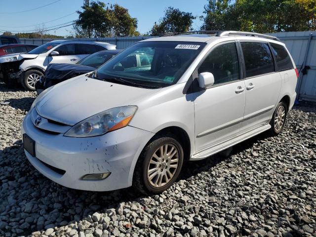 2008 TOYOTA SIENNA XLE, 