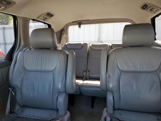 5TDBK22C48S013140 - 2008 TOYOTA SIENNA XLE WHITE photo 10
