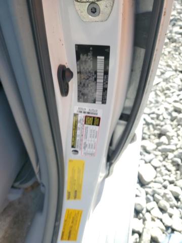 5TDBK22C48S013140 - 2008 TOYOTA SIENNA XLE WHITE photo 13