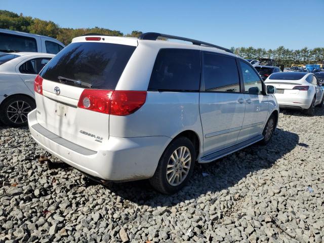 5TDBK22C48S013140 - 2008 TOYOTA SIENNA XLE WHITE photo 3