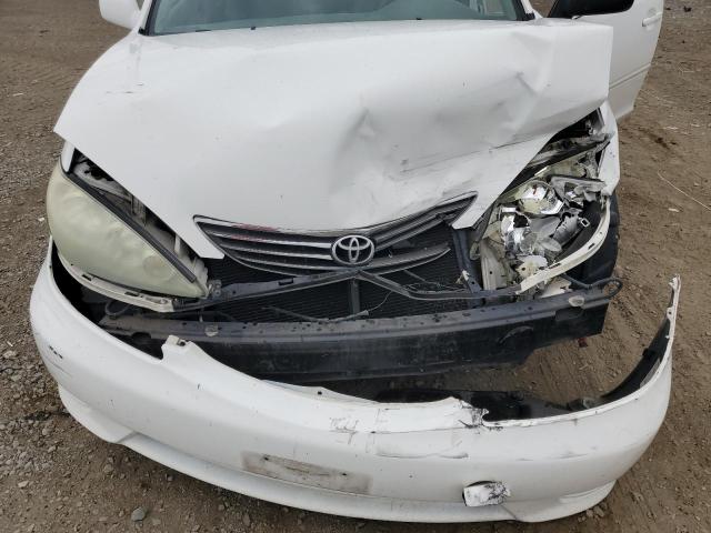 4T1BE32K35U640354 - 2005 TOYOTA CAMRY LE 白色 照片 11
