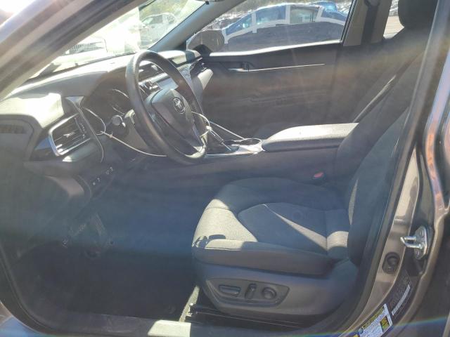 4T1C11AK5LU970760 - 2020 TOYOTA CAMRY LE GRAY photo 7