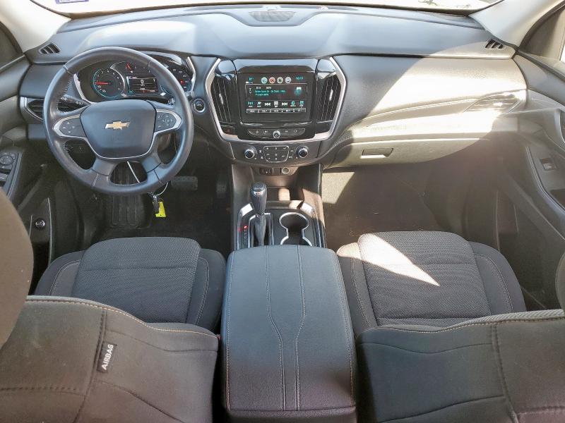 1GNERGKW7KJ303819 - 2019 CHEVROLET TRAVERSE LT SILVER photo 8