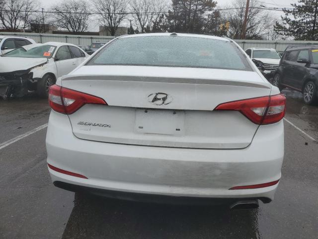 5NPE24AF1GH372549 - 2016 HYUNDAI SONATA SE WHITE photo 6