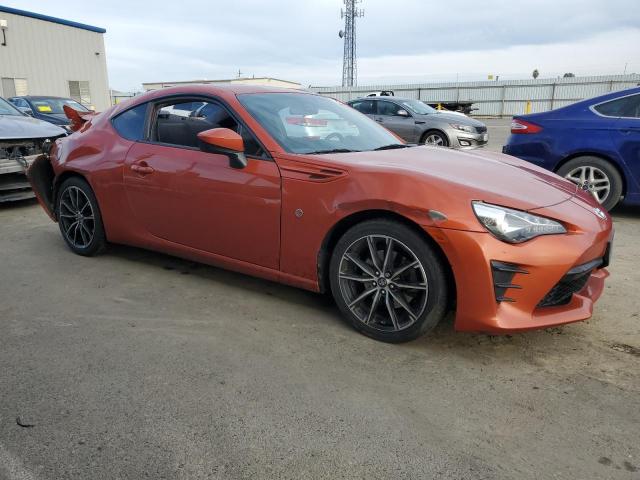 JF1ZNAA17H8702003 - 2017 TOYOTA 86 BASE ORANGE photo 4