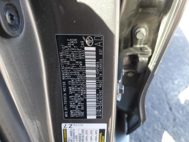 2T1KR32E27C673204 - 2007 TOYOTA COROLLA MA XR GRAY photo 12