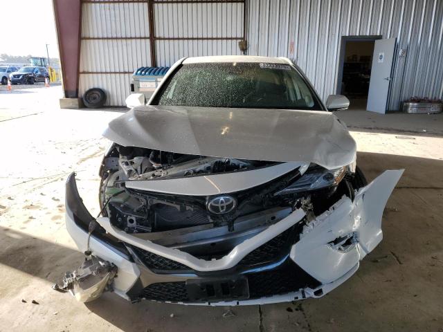 4T1B61HK1KU723222 - 2019 TOYOTA CAMRY XSE Սպիտակ լուսանկար 5