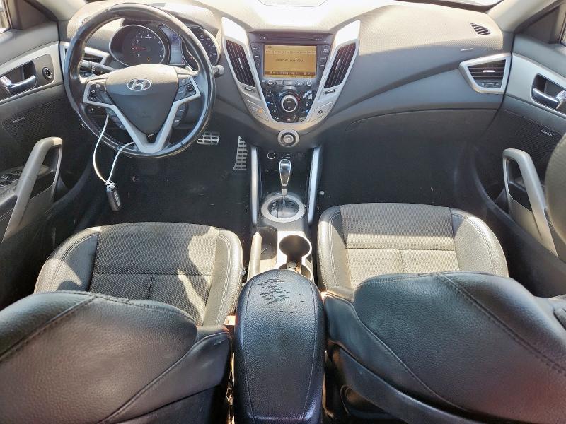 KMHTC6AD8FU240287 - 2015 HYUNDAI VELOSTER ნაცრისფერი ფოტო 8