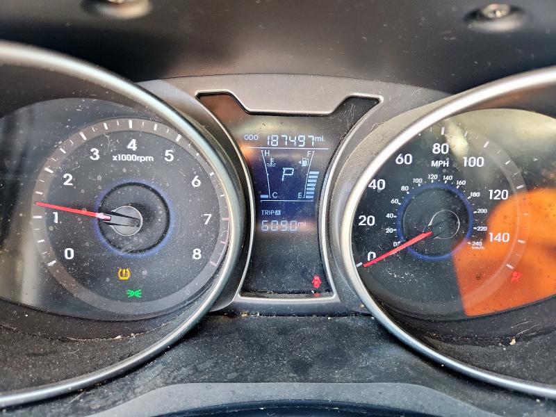 KMHTC6AD8FU240287 - 2015 HYUNDAI VELOSTER ნაცრისფერი ფოტო 9