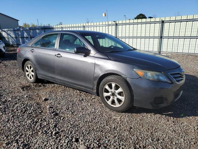 4T1BF3EK2BU726145 - 2011 TOYOTA CAMRY BASE GRAY photo 4