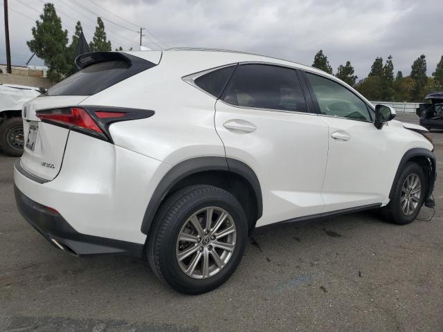 JTJYARBZ0K2123205 - 2019 LEXUS NX 300 BASE თეთრი ფოტო 3