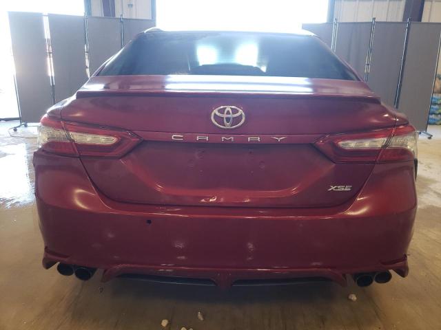 4T1B61HK1JU581923 - 2018 TOYOTA CAMRY XSE RED photo 6