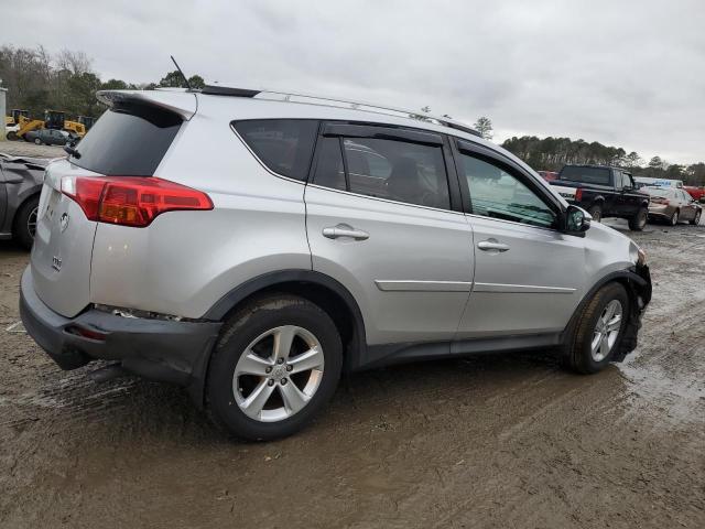 2T3RFREVXEW146584 - 2014 TOYOTA RAV4 XLE SILVER photo 3