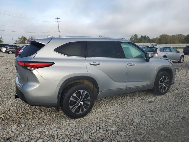 5TDHZRBH3MS148002 - 2021 TOYOTA HIGHLANDER XLE 银色 照片 3