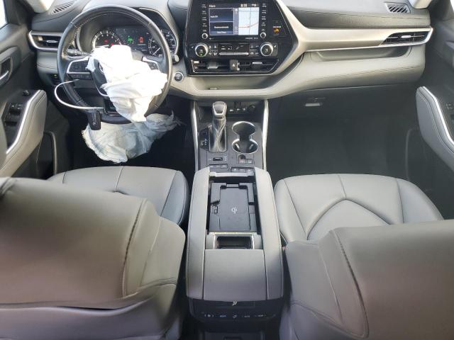 5TDHZRBH3MS148002 - 2021 TOYOTA HIGHLANDER XLE 银色 照片 8