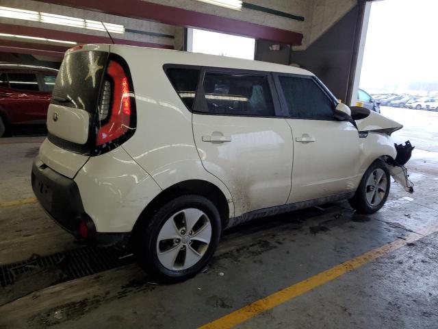 KNDJN2A27G7402374 - 2016 KIA SOUL WHITE photo 3