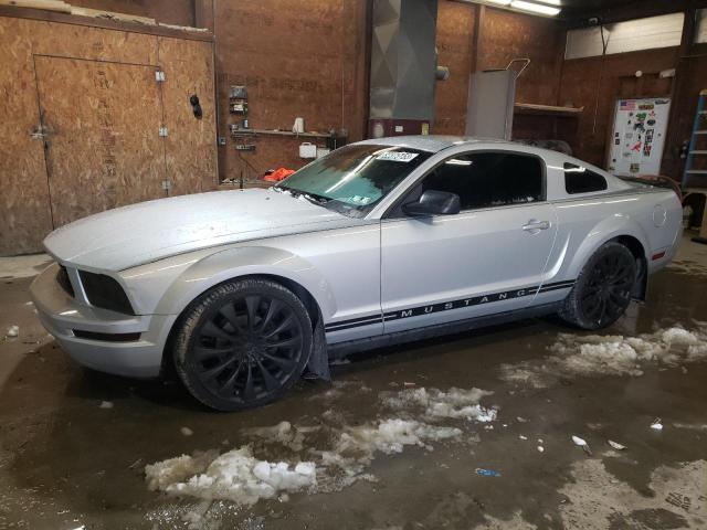 1ZVHT80N385208423 - 2008 FORD MUSTANG SILVER photo 1