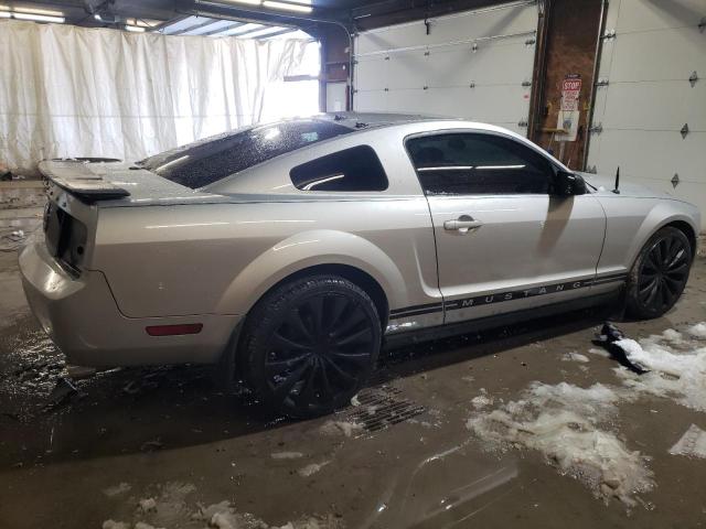 1ZVHT80N385208423 - 2008 FORD MUSTANG SILVER photo 3