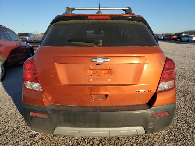 KL7CJLSB7GB644486 - 2016 CHEVROLET TRAX 1LT ORANGE photo 6