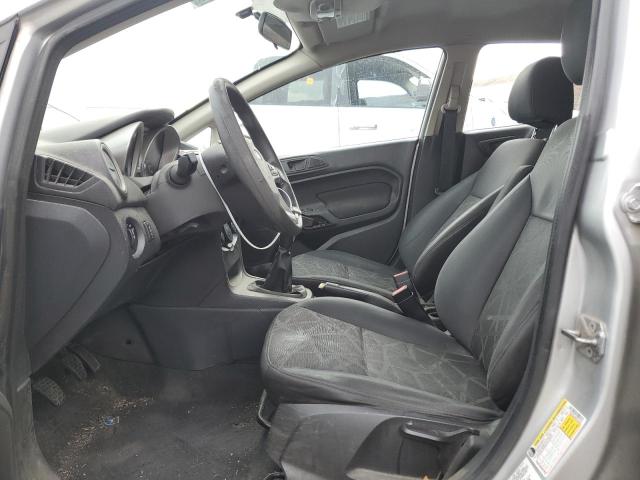 3FADP4EJ4DM186530 - 2013 FORD FIESTA SE SILVER photo 7