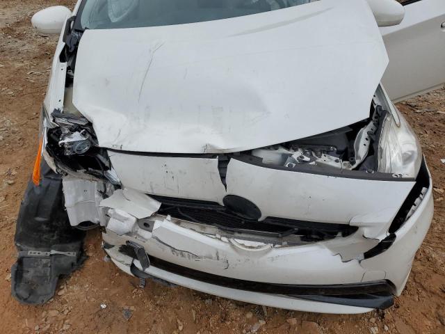 JTDKN3DU8F0463764 - 2015 TOYOTA PRIUS WHITE photo 11