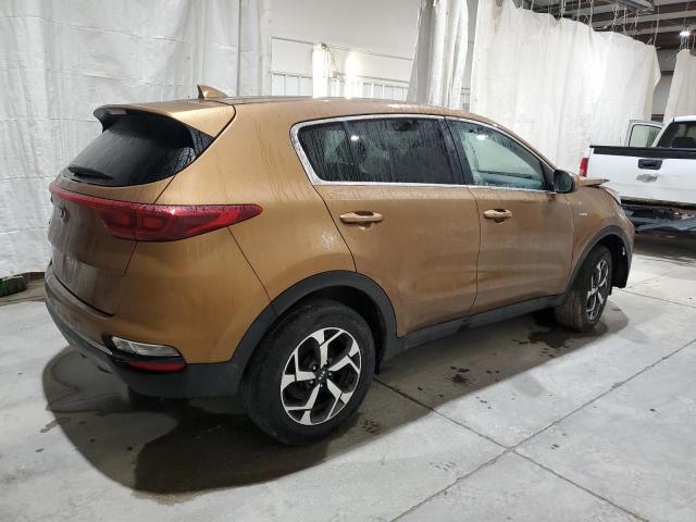 KNDPMCAC0L7727826 - 2020 KIA SPORTAGE LX GOLD photo 3