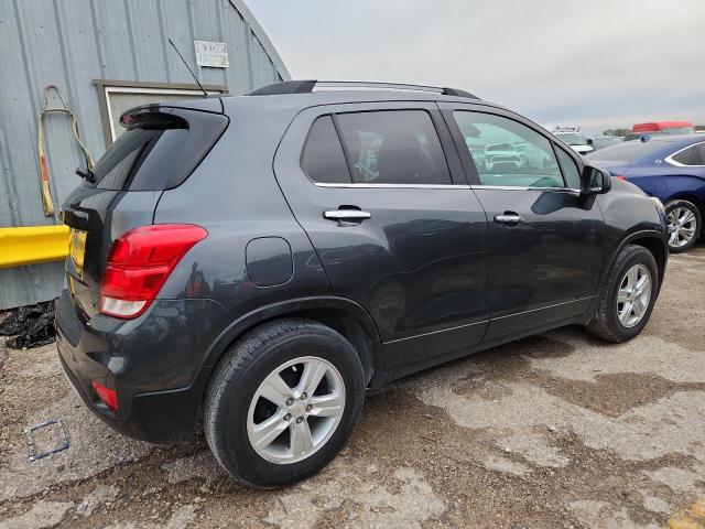 KL7CJLSB9JB663418 - 2018 CHEVROLET TRAX 1LT ნაცრისფერი ფოტო 3