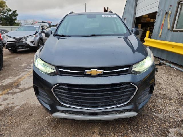 KL7CJLSB9JB663418 - 2018 CHEVROLET TRAX 1LT ნაცრისფერი ფოტო 5