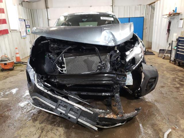 1V2LE2CA2RC202122 - 2024 VOLKSWAGEN ATLAS CROS SE Сірий фото 5