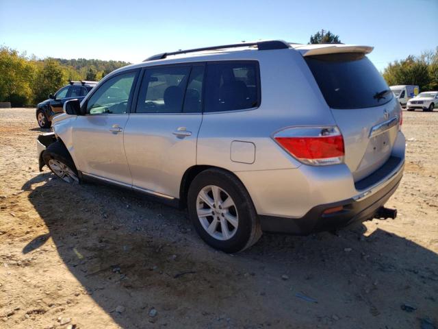 5TDZA3EH6DS040767 - 2013 TOYOTA HIGHLANDER BASE Plata foto 2