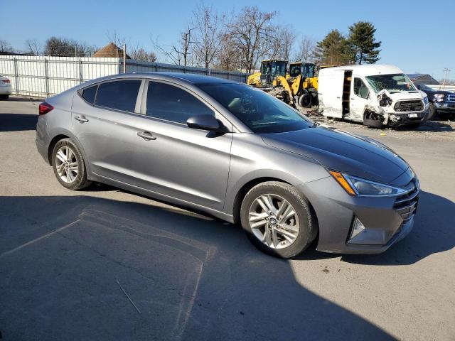 5NPD84LF1KH420230 - 2019 HYUNDAI ELANTRA SEL GRAY photo 4