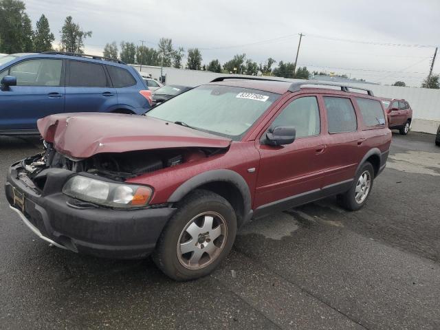 2004 VOLVO XC70, 