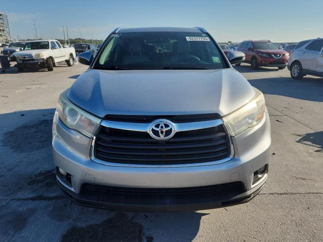 5TDKKRFHXGS146014 - 2016 TOYOTA HIGHLANDER XLE Plata foto 5
