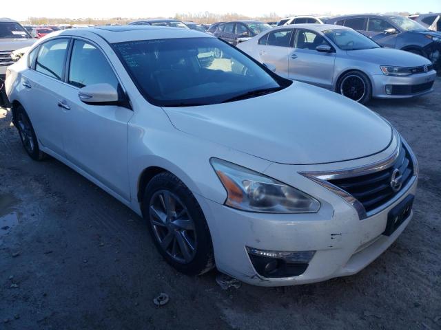 1N4AL3AP9DC116087 - 2013 NISSAN ALTIMA 2.5 WHITE photo 4