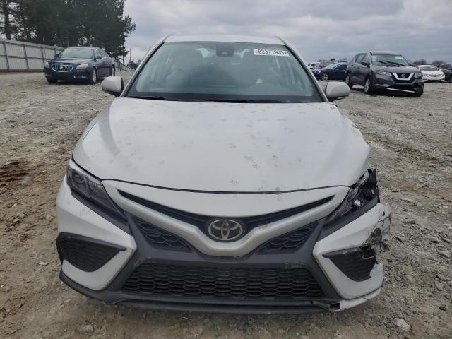 4T1G11AK8PU102839 - 2023 TOYOTA CAMRY SE NIGHT SHADE GRAY photo 5