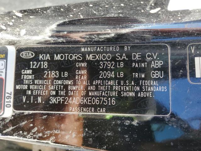 3KPF24AD6KE067516 - 2019 KIA FORTE FE Schwarz Foto 12