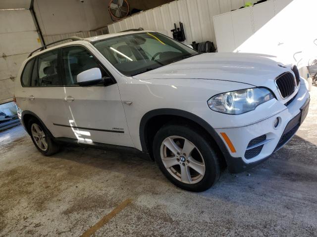5UXZV4C58CL765434 - 2012 BMW X5 XDRIVE35I WHITE photo 4