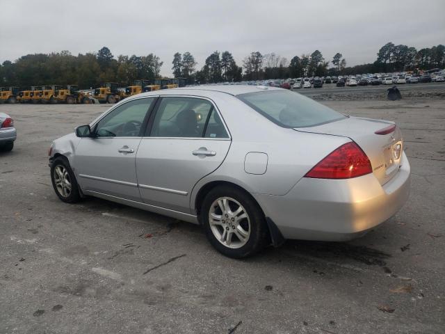 1HGCM56797A105869 - 2007 HONDA ACCORD EX SILVER photo 2