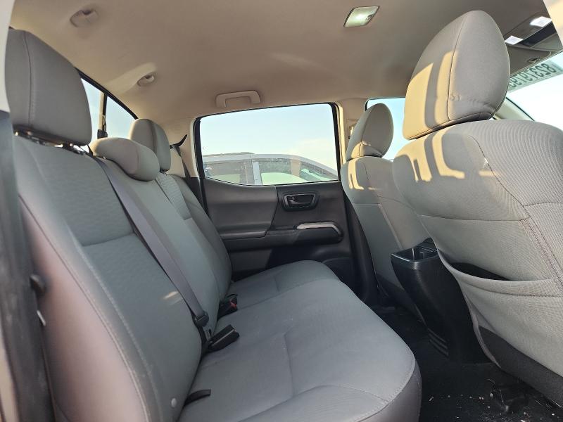 5TFAZ5CN1HX040766 - 2017 TOYOTA TACOMA DOUBLE CAB GRAY photo 10