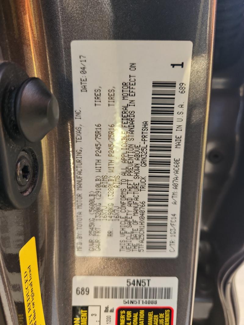 5TFAZ5CN1HX040766 - 2017 TOYOTA TACOMA DOUBLE CAB GRAY photo 12