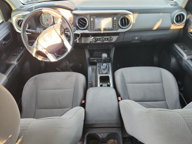 5TFAZ5CN1HX040766 - 2017 TOYOTA TACOMA DOUBLE CAB GRAY photo 8