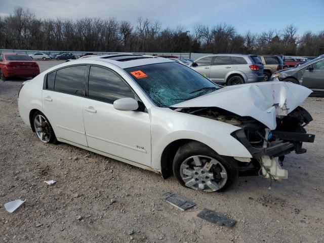 1N4BA41E15C845071 - 2005 NISSAN MAXIMA SE WHITE photo 4