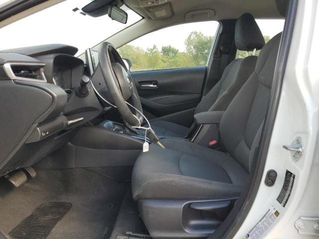 5YFEPMAE2MP255022 - 2021 TOYOTA COROLLA LE თეთრი ფოტო 7